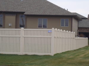 Semi-private vinyl fencing for 2 heights and three rails