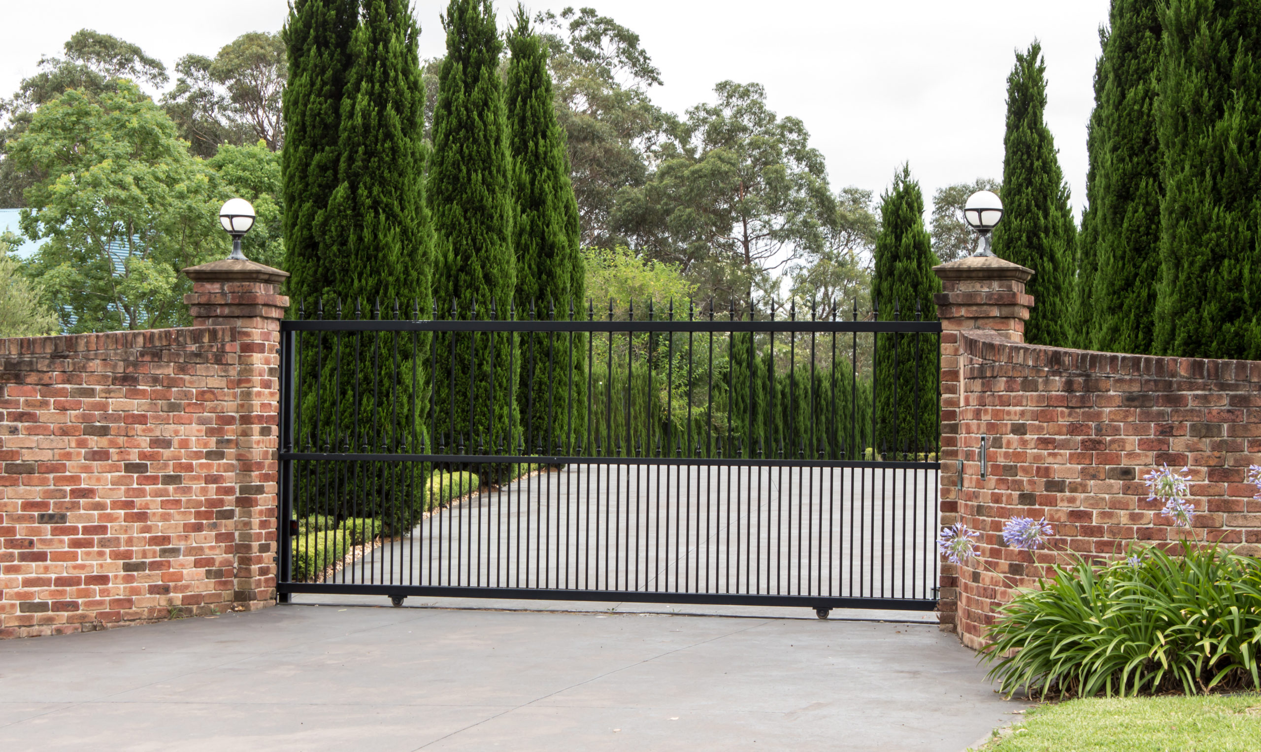 How To Choose The Right Material For Your Property Gates - Color Guard ...